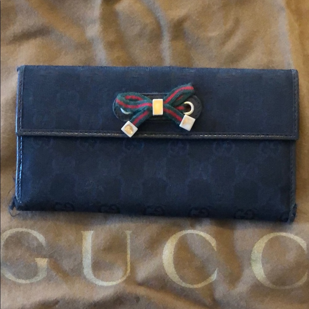 Gucci wallet